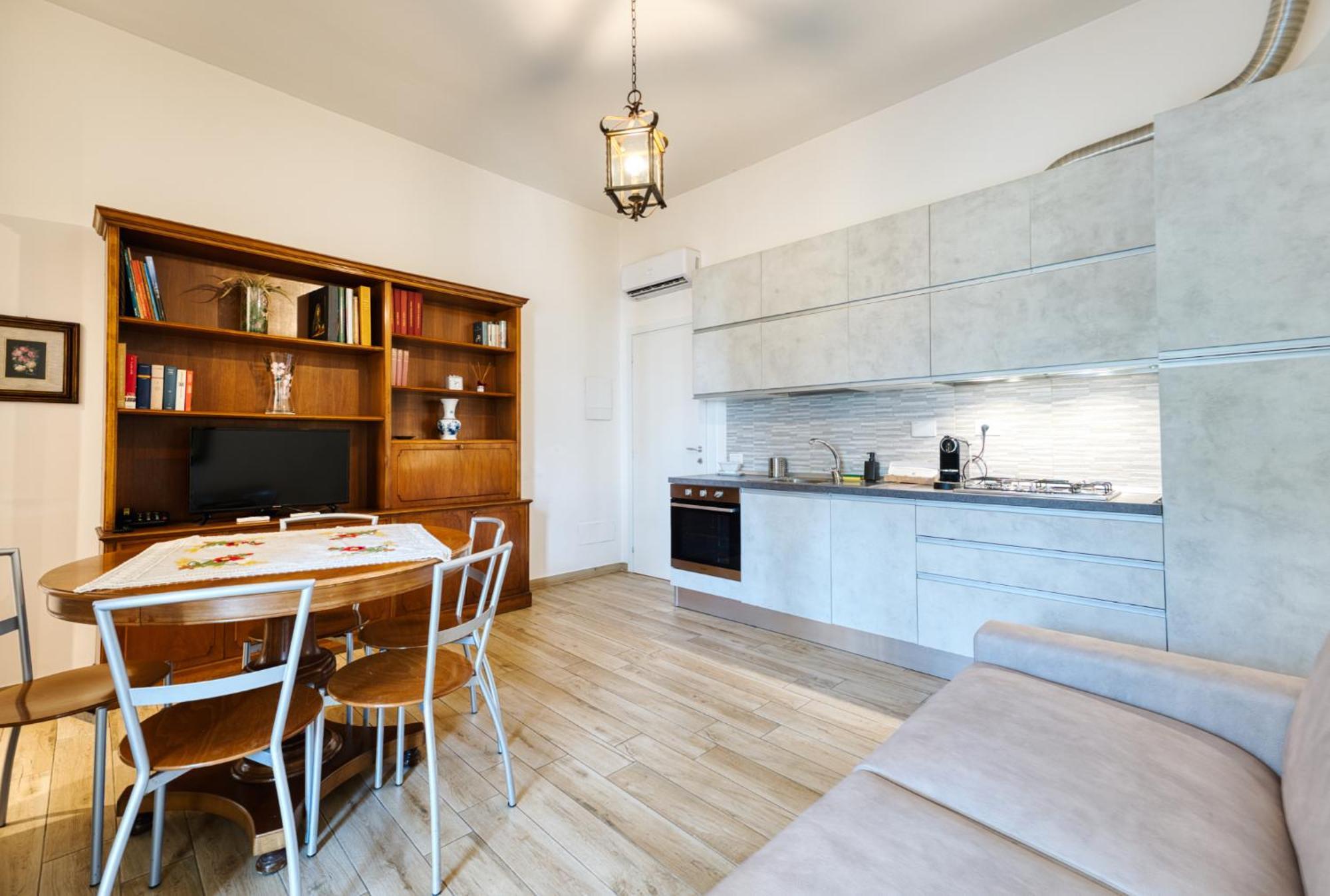 Casella - Boutique In * Florence